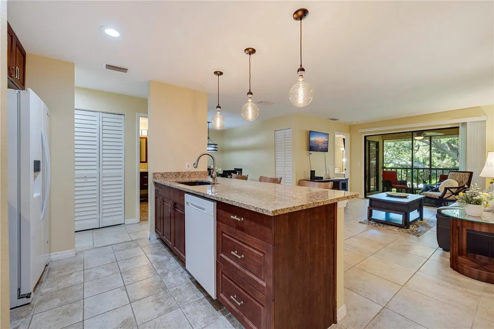 3001 58TH AVENUE S #1014 St Petersburg, FL 33712