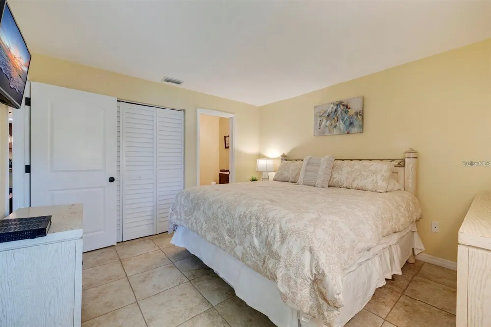3001 58TH AVENUE S #1014 St Petersburg, FL 33712