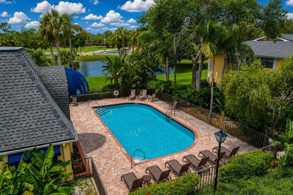 3001 58TH AVENUE S #1014 St Petersburg, FL 33712