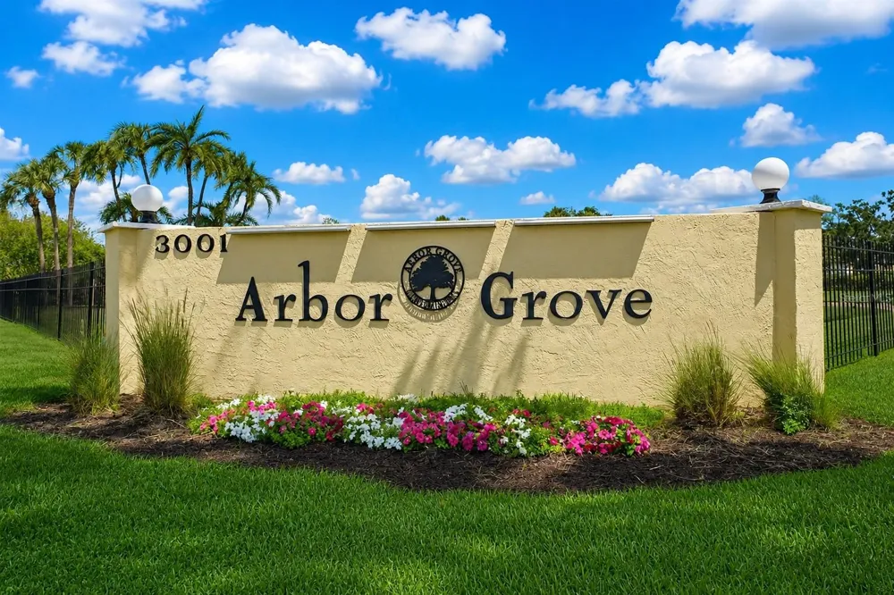 3001 58TH AVENUE S #1014 St Petersburg, FL 33712
