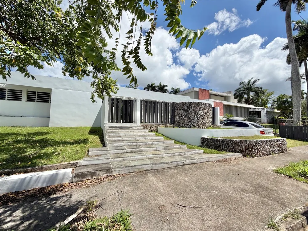 1709 CALLE LILAS San Juan, PR 00927