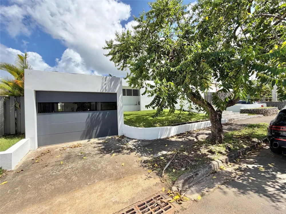 1709 CALLE LILAS San Juan, PR 00927