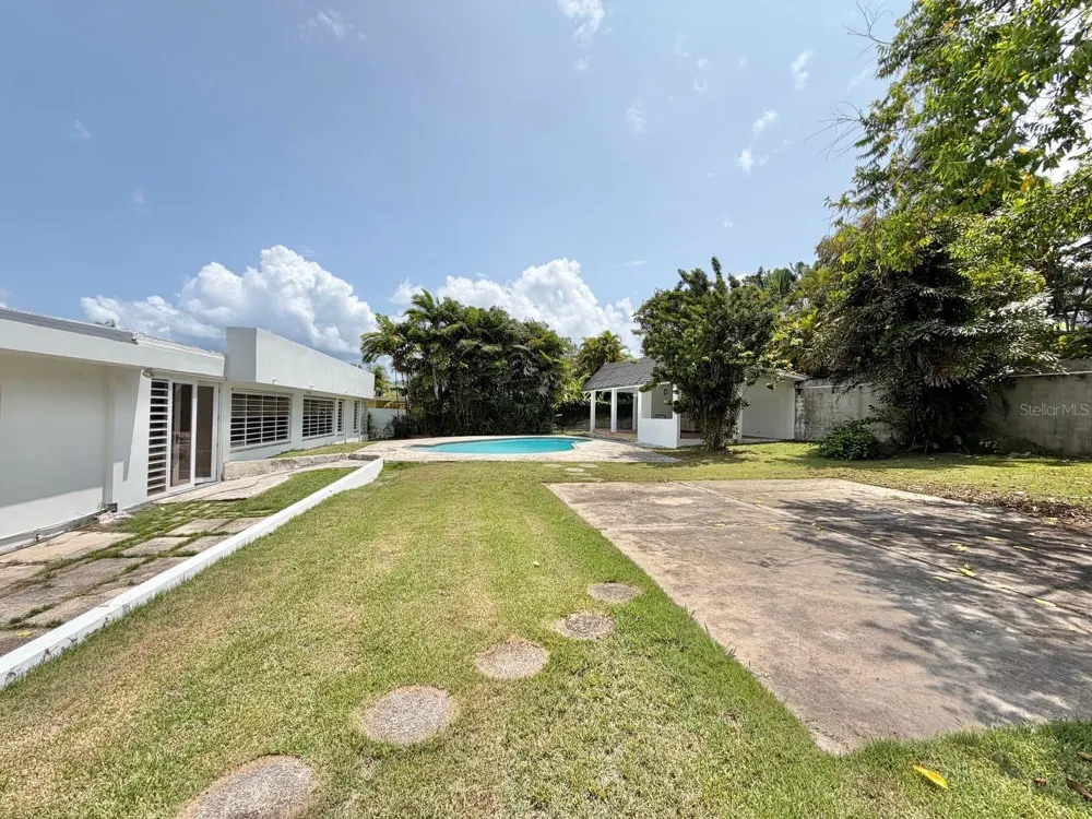 1709 CALLE LILAS San Juan, PR 00927