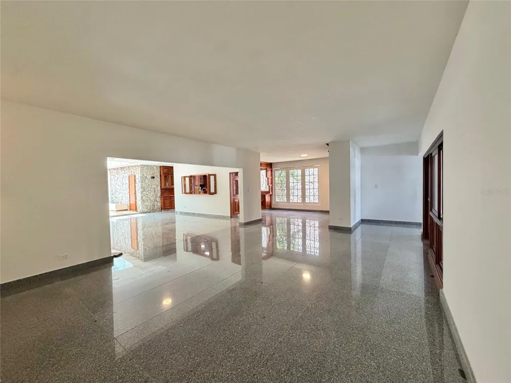 1709 CALLE LILAS San Juan, PR 00927