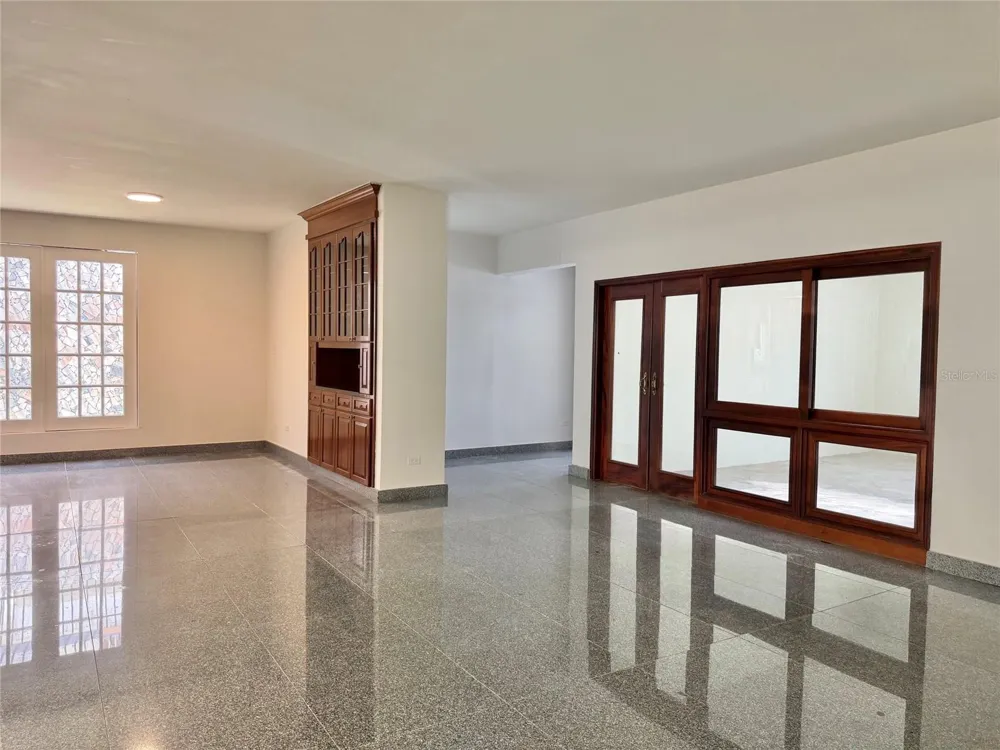 1709 CALLE LILAS San Juan, PR 00927