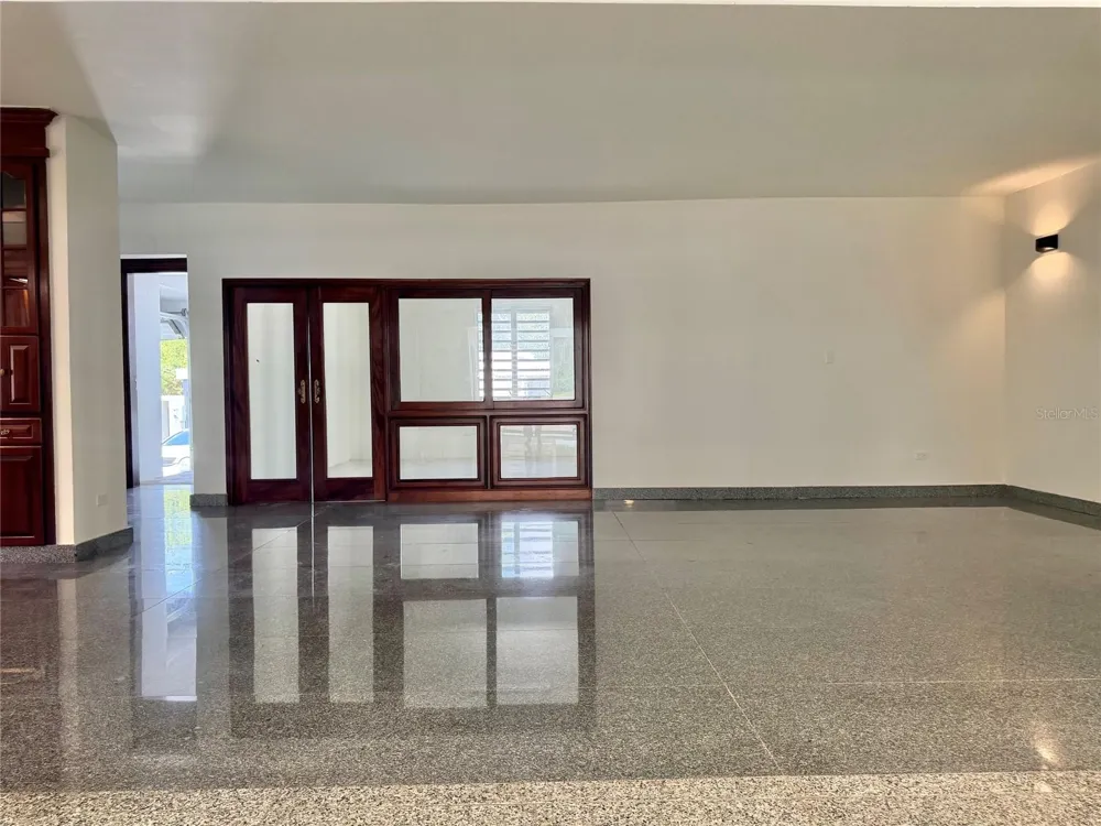 1709 CALLE LILAS San Juan, PR 00927