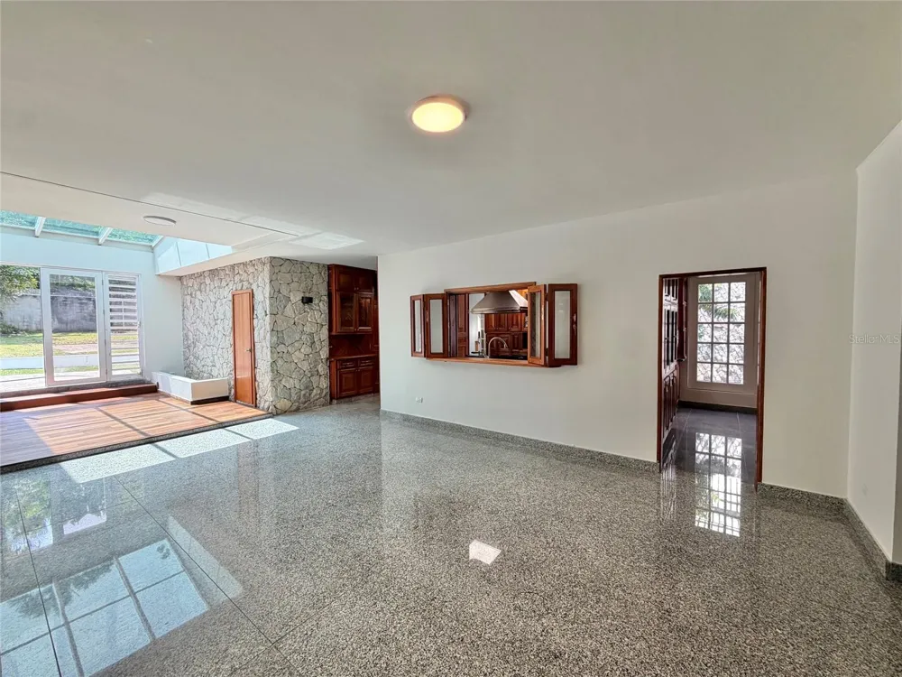 1709 CALLE LILAS San Juan, PR 00927