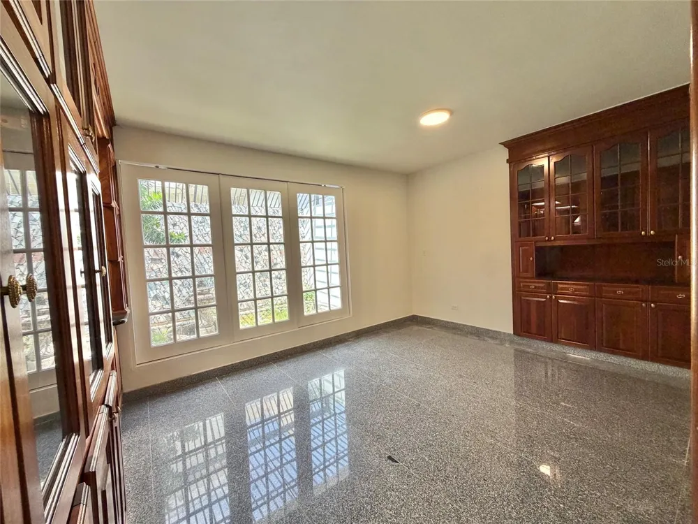 1709 CALLE LILAS San Juan, PR 00927