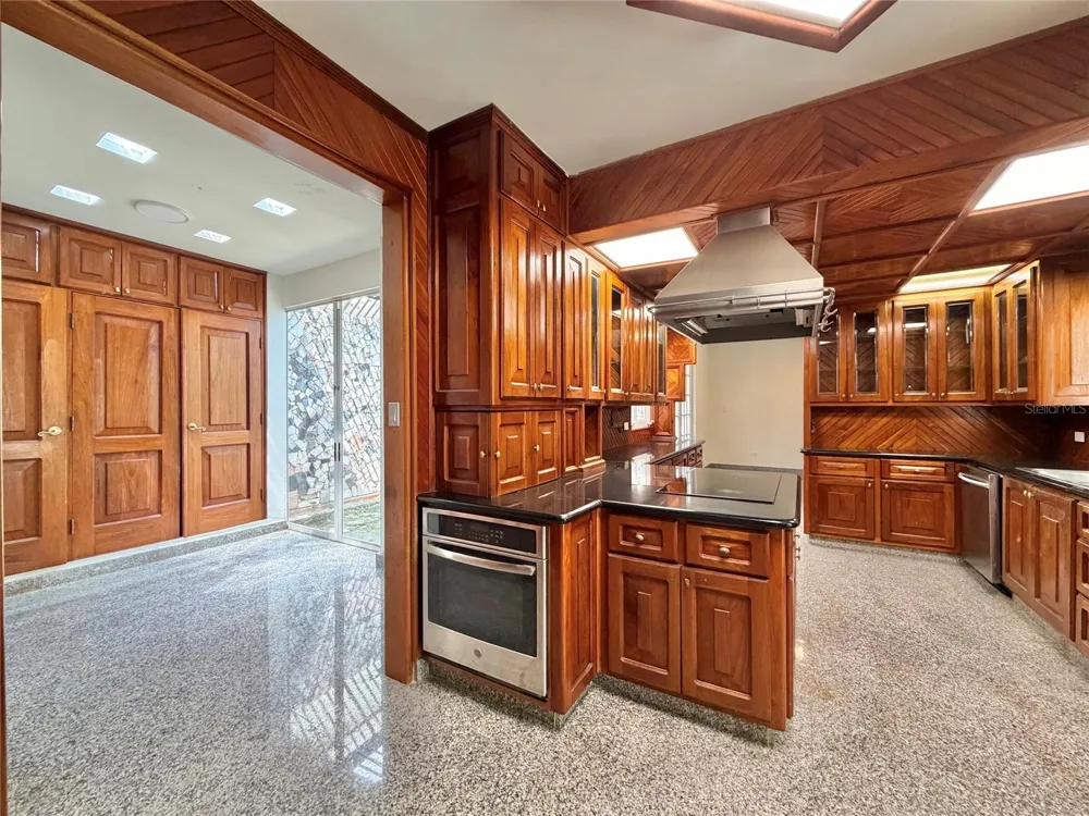 1709 CALLE LILAS San Juan, PR 00927