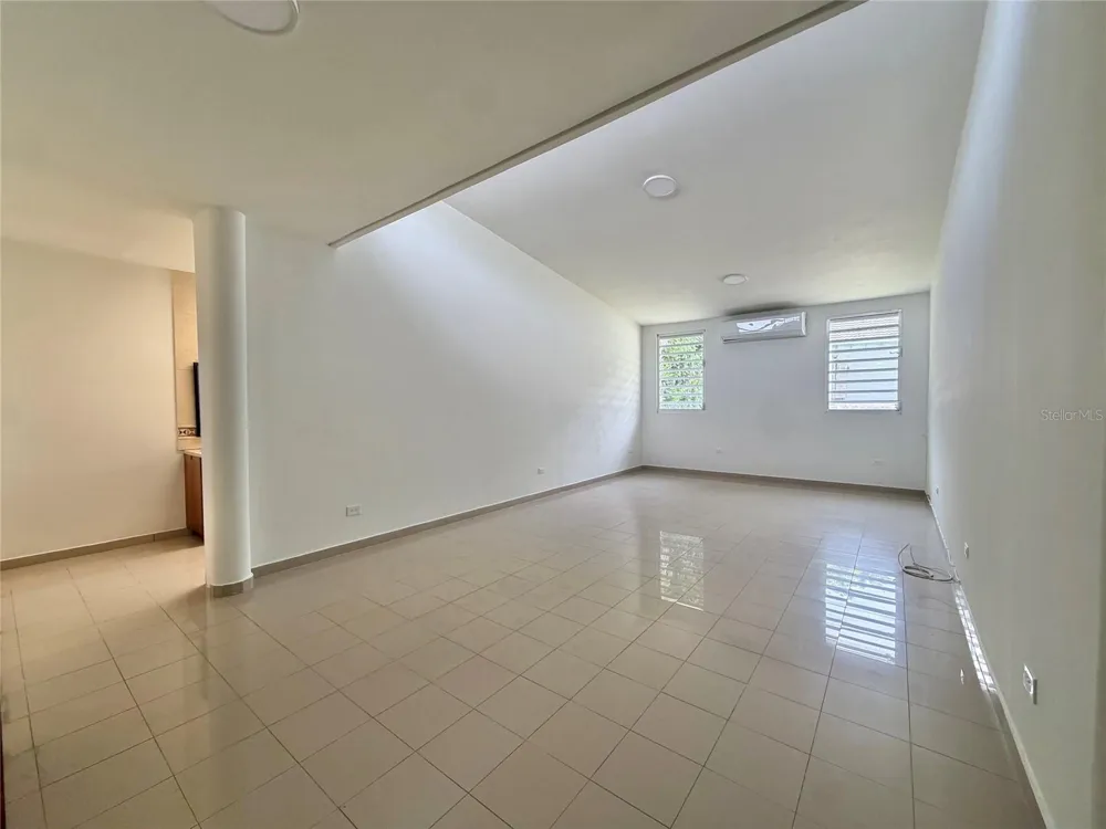 1709 CALLE LILAS San Juan, PR 00927
