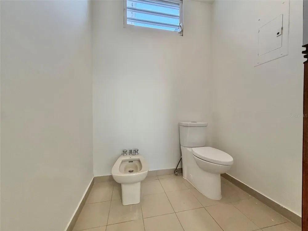 1709 CALLE LILAS San Juan, PR 00927