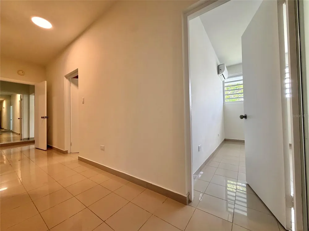 1709 CALLE LILAS San Juan, PR 00927