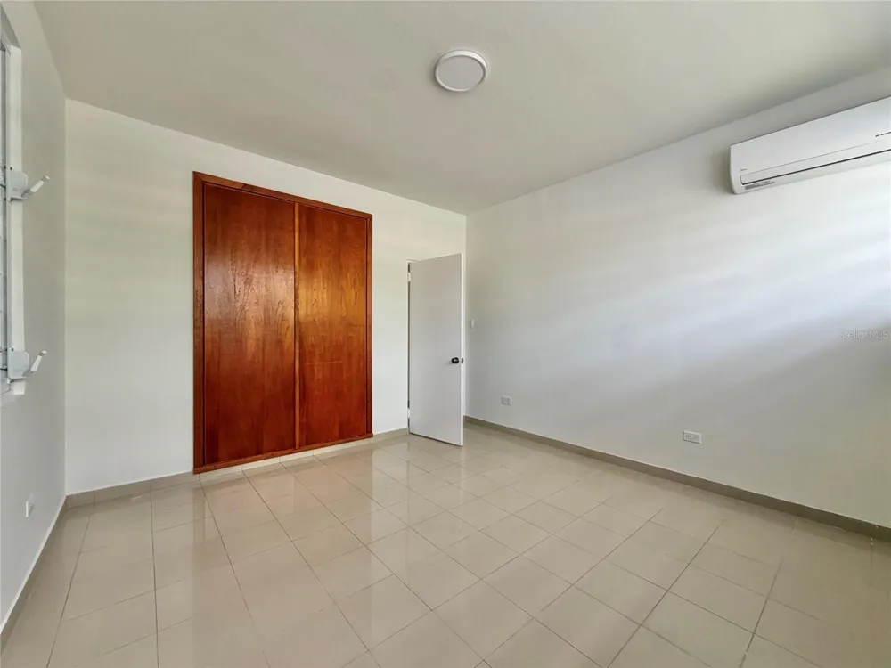 1709 CALLE LILAS San Juan, PR 00927