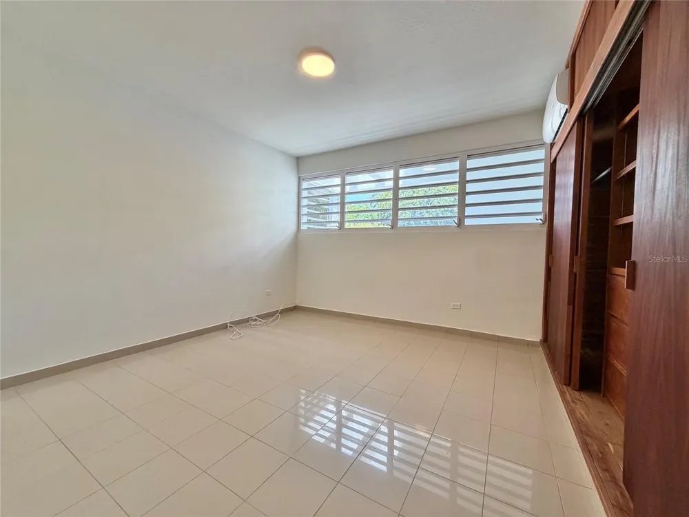 1709 CALLE LILAS San Juan, PR 00927