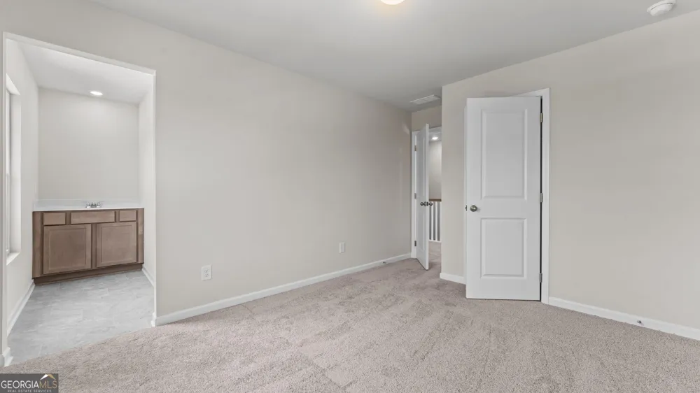 5249 Gainesville ST Flowery Branch, GA 30542