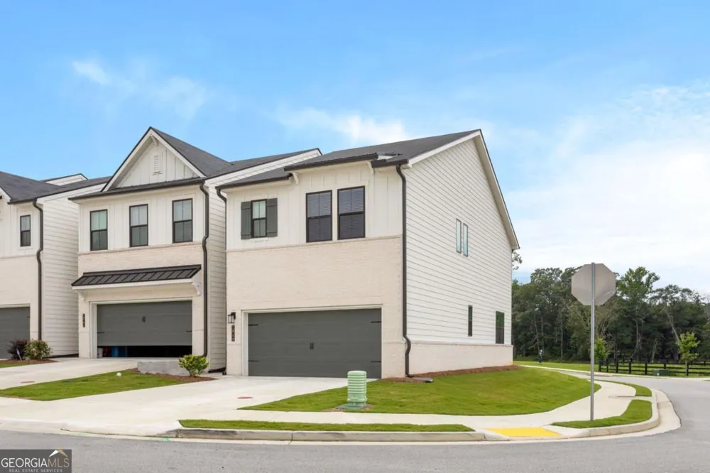 1948 Westwind ST Lawrenceville, GA 30043