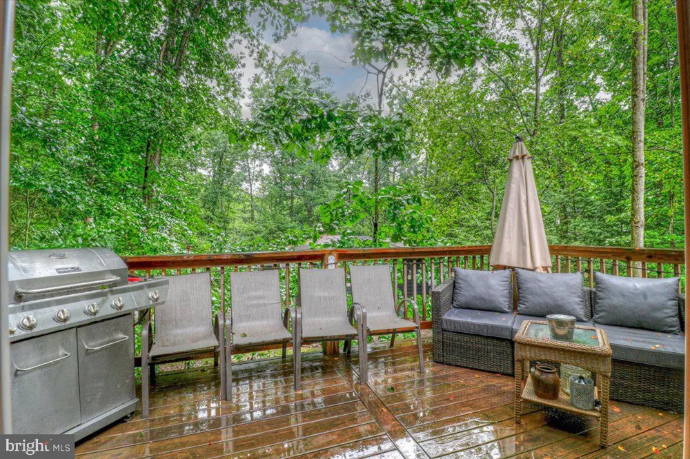 12 HOLIDAY DRIVE White Haven, PA 18661