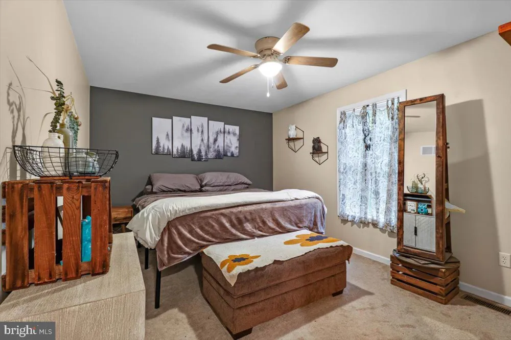 12 HOLIDAY DRIVE White Haven, PA 18661