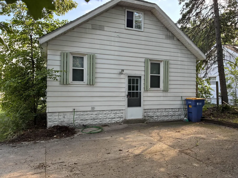 1543 Mason Street NE Grand Rapids, MI 49503