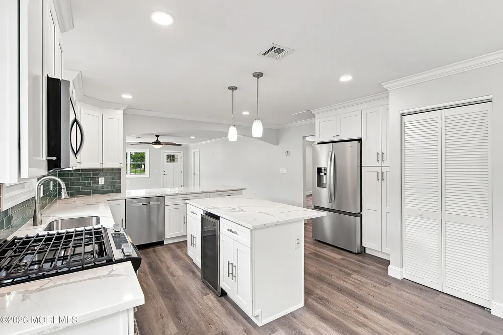 374 Port Royal Drive Toms River, NJ 08757
