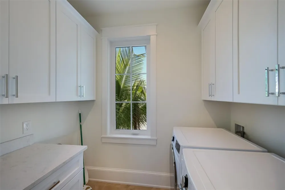 227 S HARBOR DRIVE Holmes Beach, FL 34217