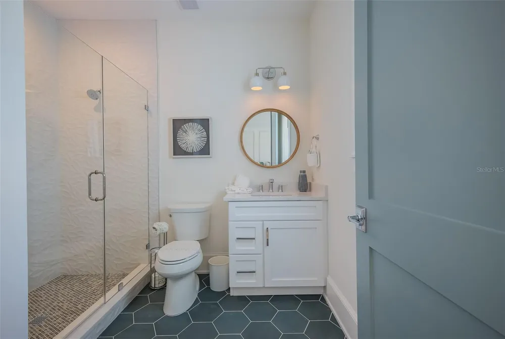 227 S HARBOR DRIVE Holmes Beach, FL 34217
