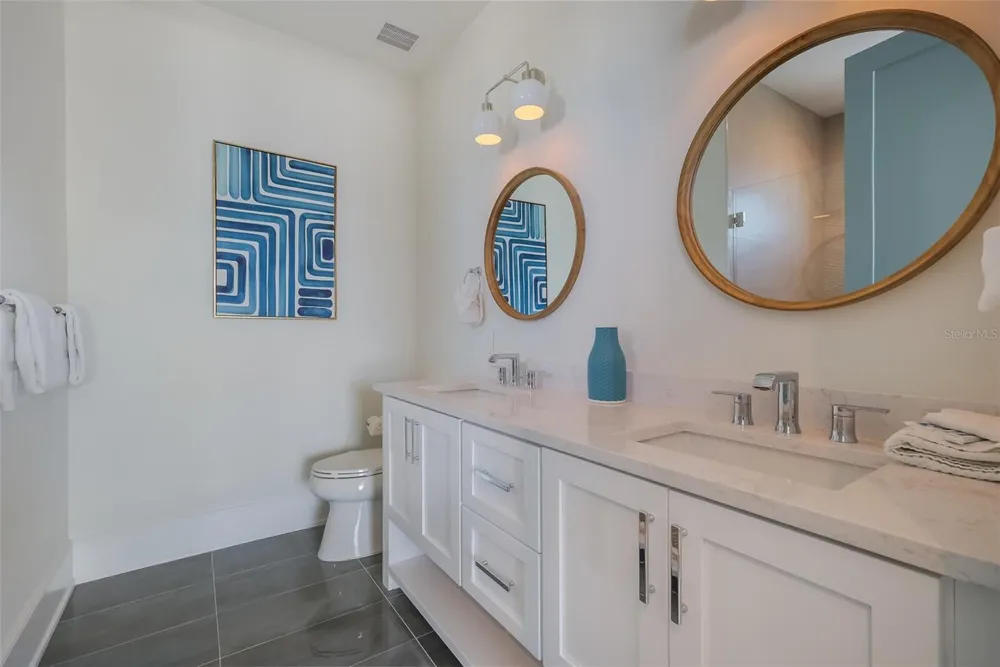 227 S HARBOR DRIVE Holmes Beach, FL 34217