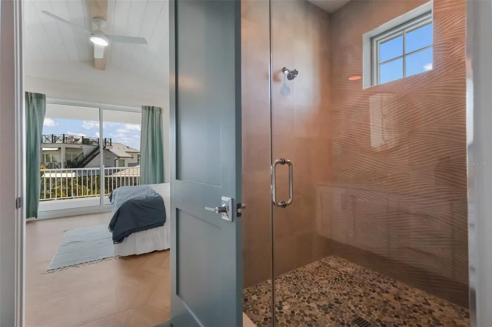 227 S HARBOR DRIVE Holmes Beach, FL 34217