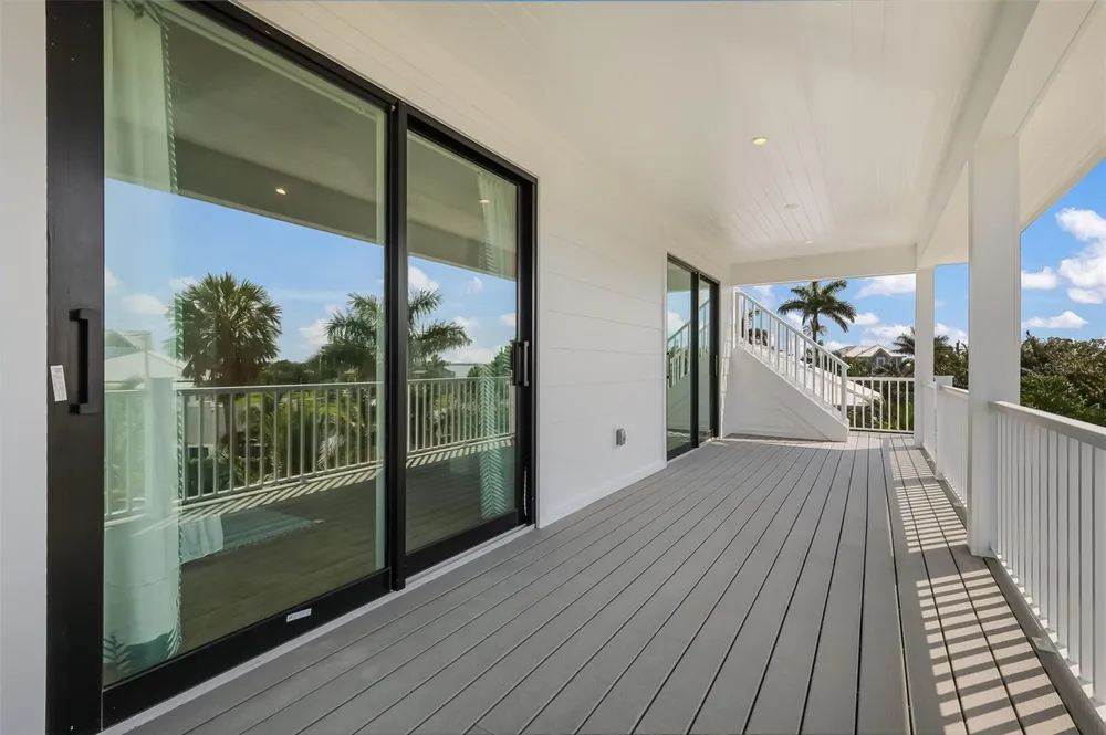 227 S HARBOR DRIVE Holmes Beach, FL 34217