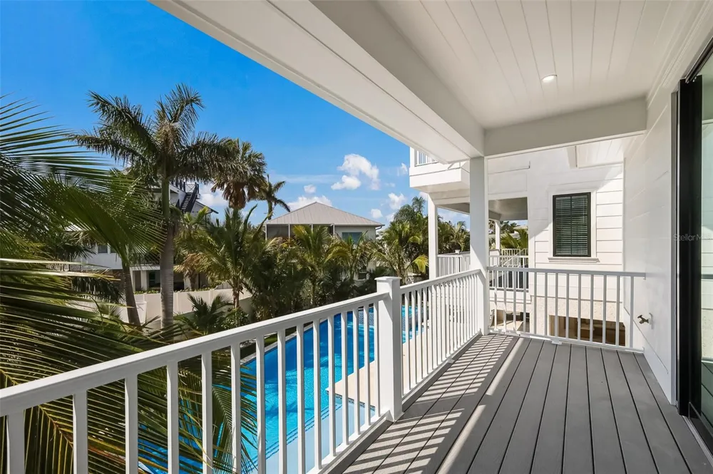 227 S HARBOR DRIVE Holmes Beach, FL 34217