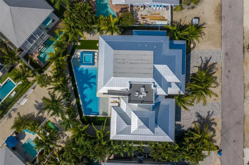 227 S HARBOR DRIVE Holmes Beach, FL 34217
