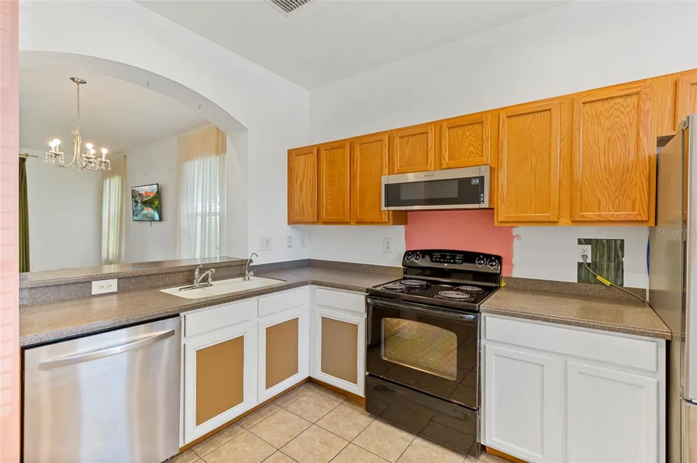 1170 GRANTHAM DRIVE Sarasota, FL 34234