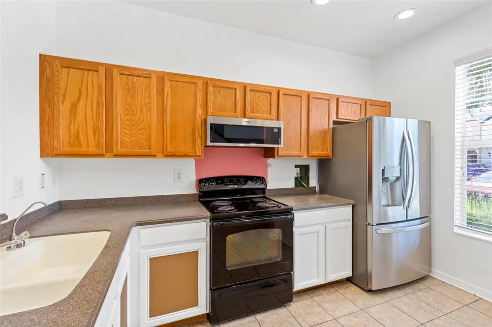 1170 GRANTHAM DRIVE Sarasota, FL 34234