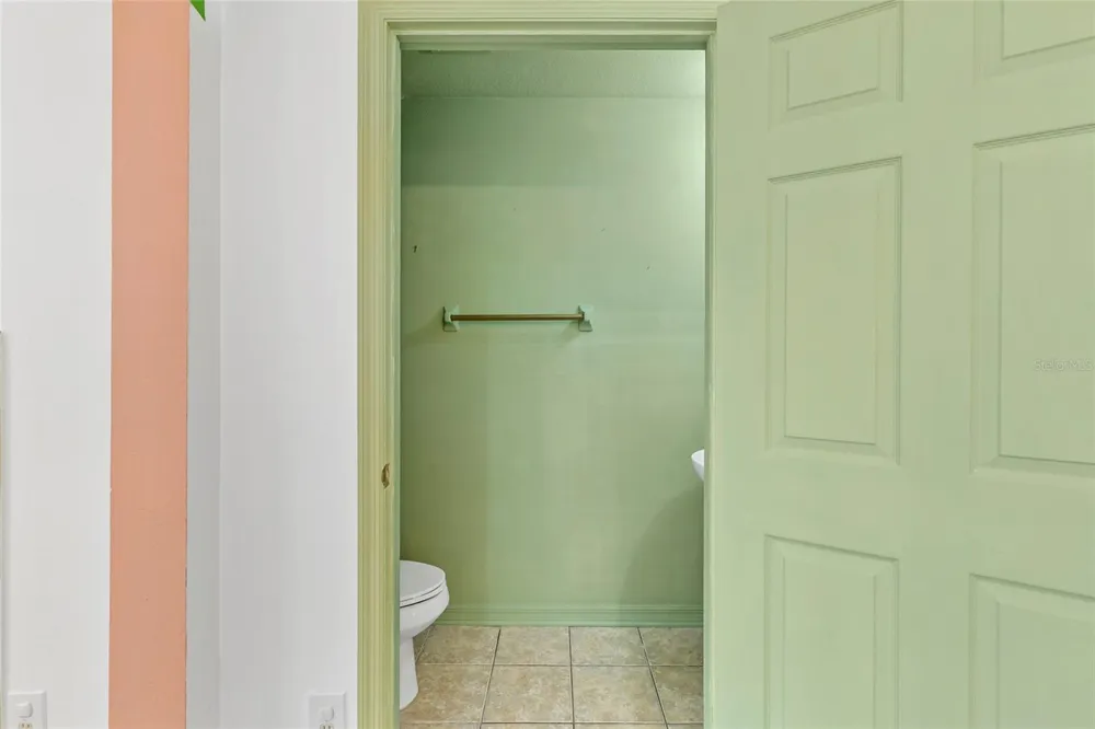 1170 GRANTHAM DRIVE Sarasota, FL 34234
