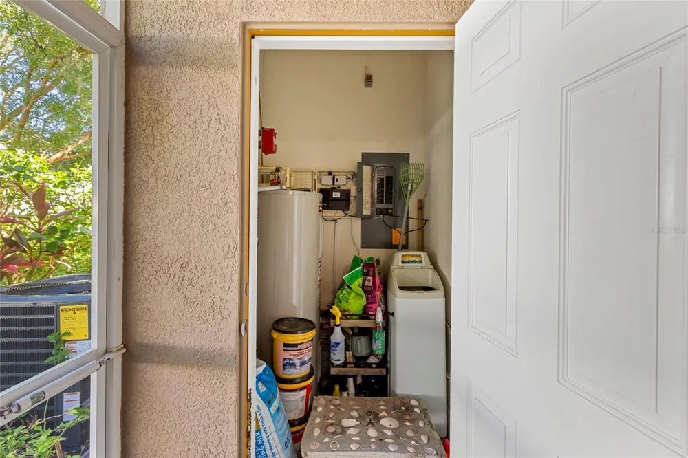 1170 GRANTHAM DRIVE Sarasota, FL 34234
