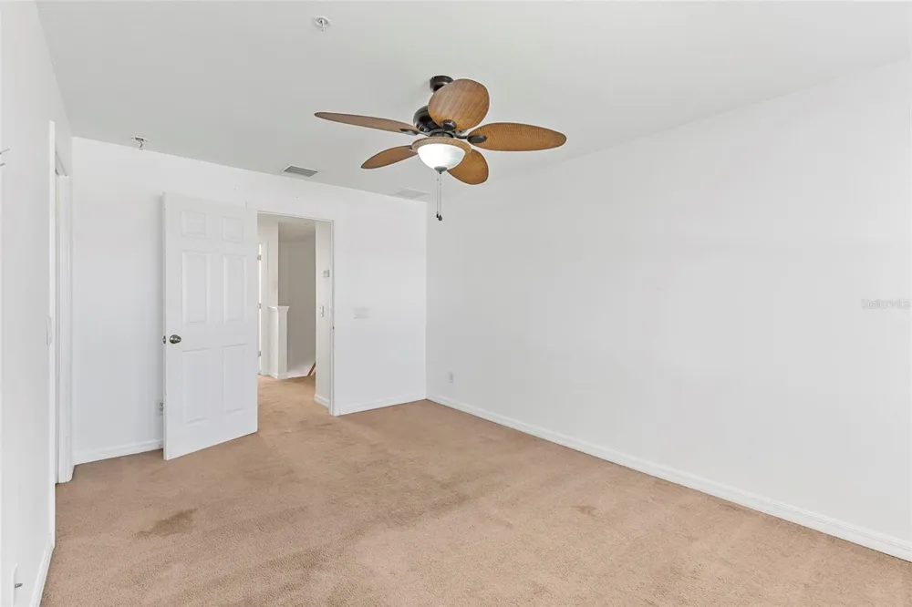 1170 GRANTHAM DRIVE Sarasota, FL 34234