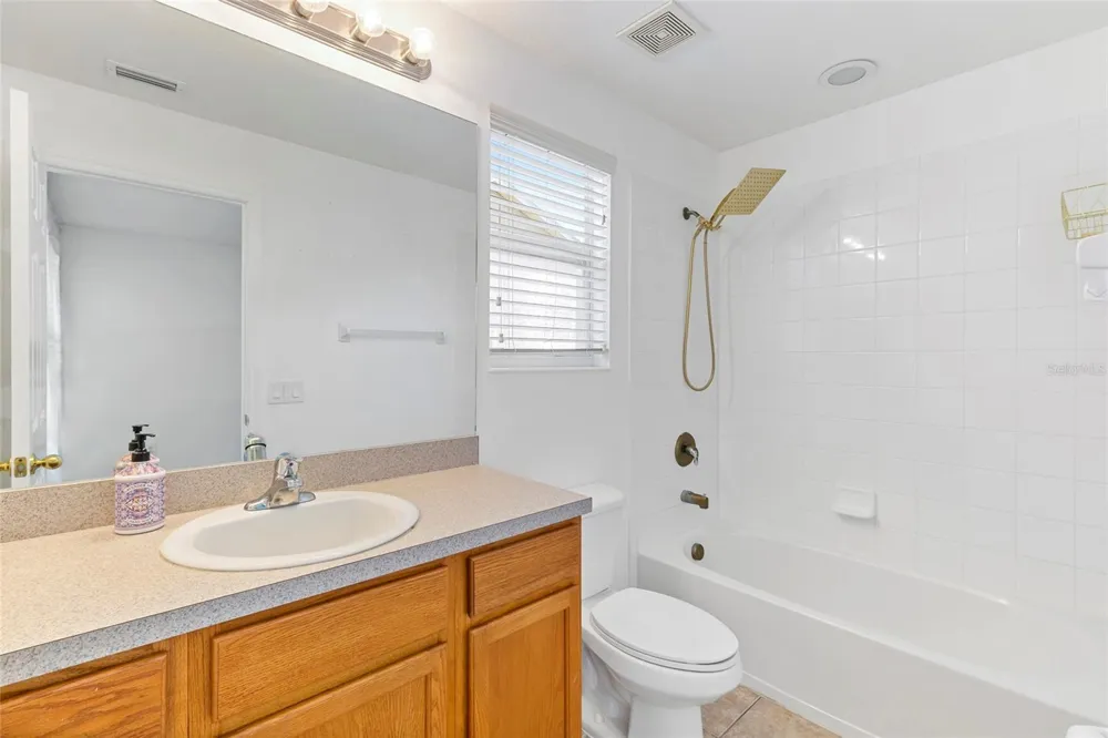 1170 GRANTHAM DRIVE Sarasota, FL 34234