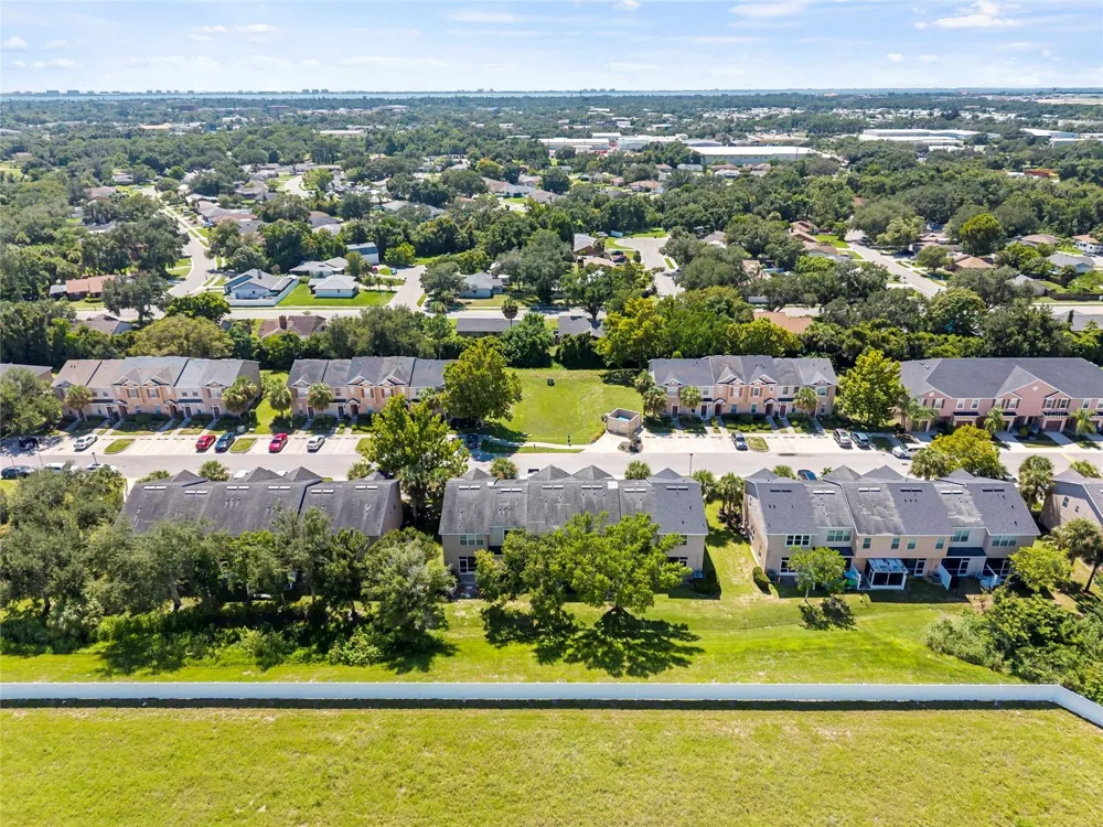 1170 GRANTHAM DRIVE Sarasota, FL 34234