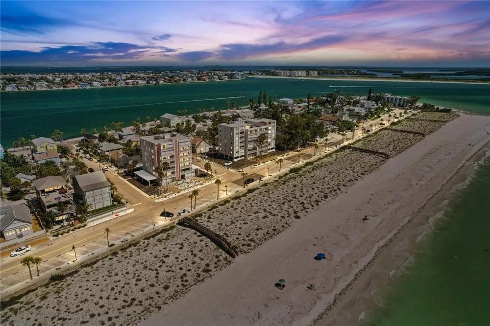 555 GULF WAY #6S St Pete Beach, FL 33706