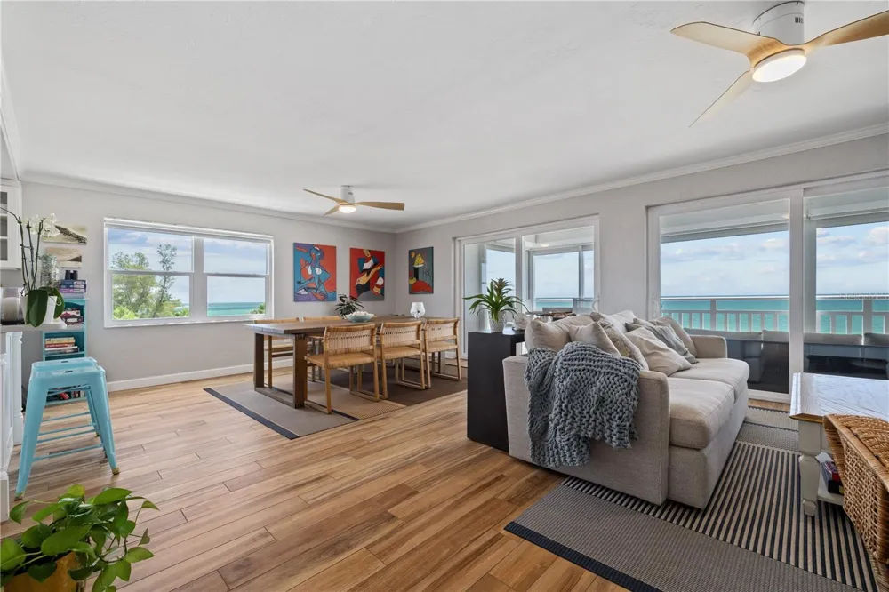 555 GULF WAY #6S St Pete Beach, FL 33706