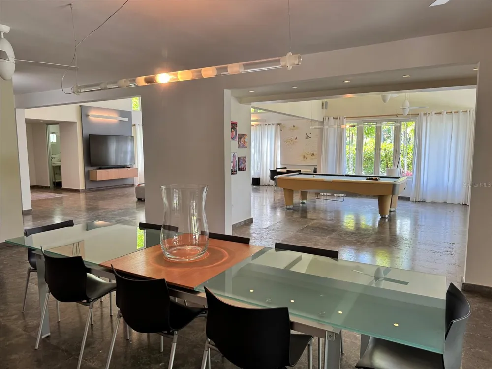 28 DORADO BCH E Dorado, PR 00646