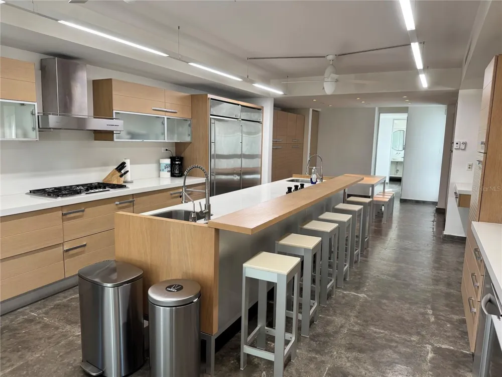 28 DORADO BCH E Dorado, PR 00646
