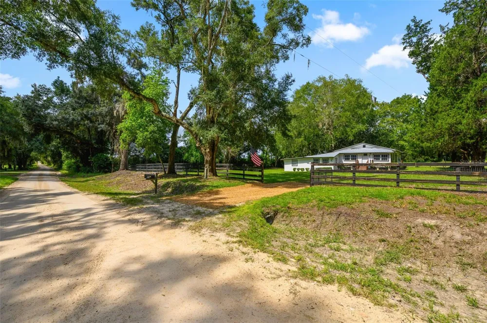 6218 SW 202ND STREET Newberry, FL 32669