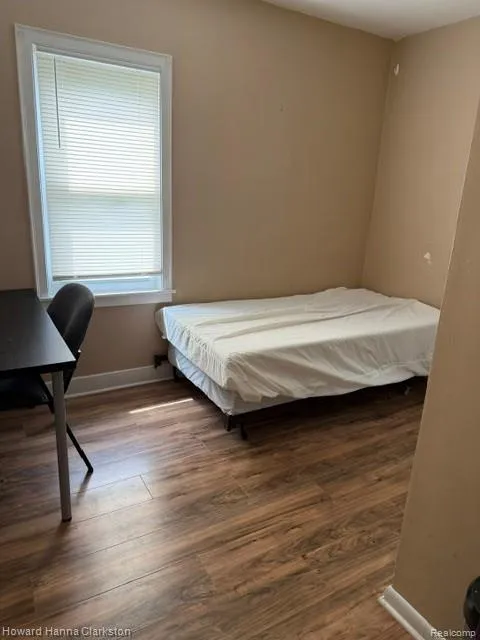 2001 Cartier Street Flint City, MI 48504