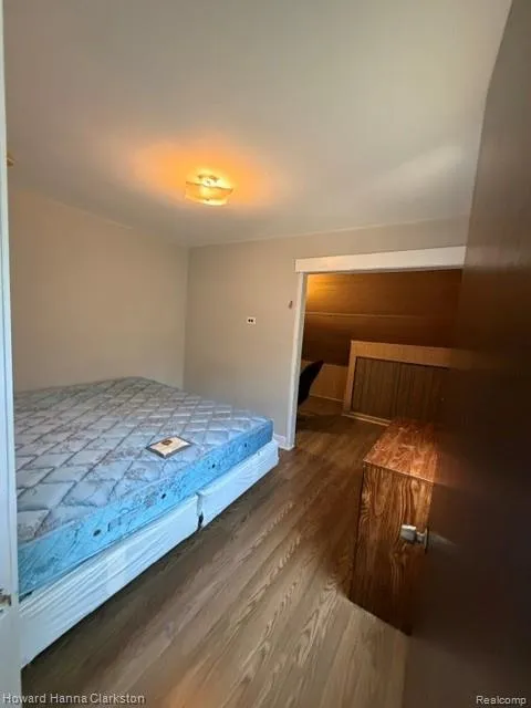 2001 Cartier Street Flint City, MI 48504