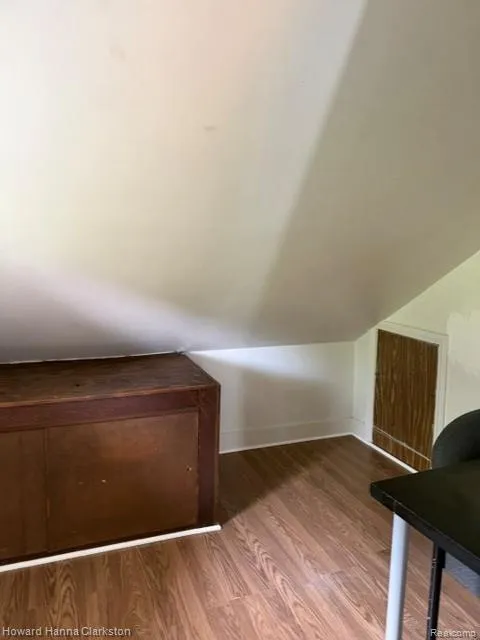 2001 Cartier Street Flint City, MI 48504