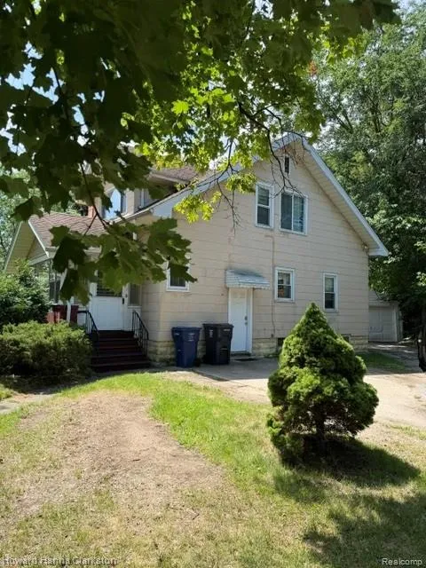 2001 Cartier Street Flint City, MI 48504