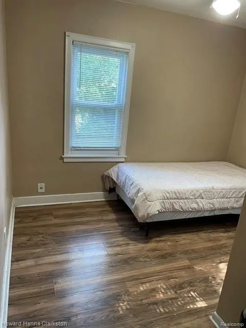 2001 Cartier Street Flint City, MI 48504