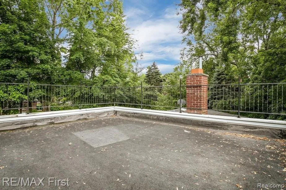 1349 Devonshire Road Grosse Pointe Park City, MI 48230