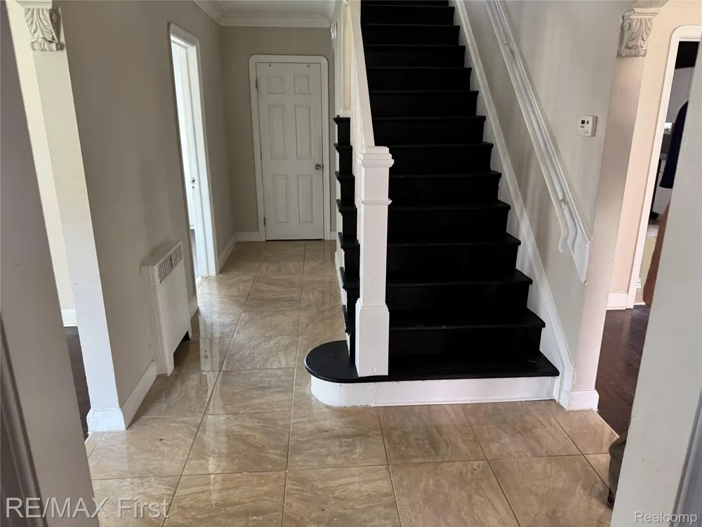 1349 Devonshire Road Grosse Pointe Park City, MI 48230